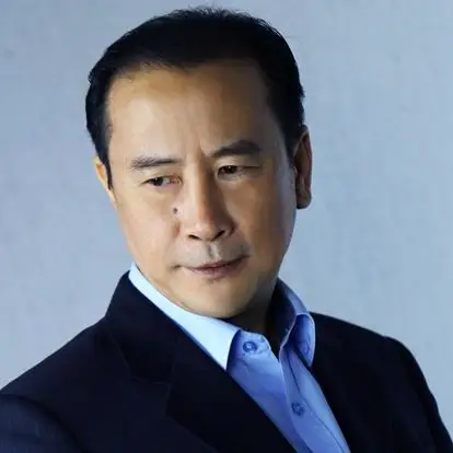 由立平,1月6日出生于北京,毕业于中央戏剧学院,北京儿童艺术剧院演员