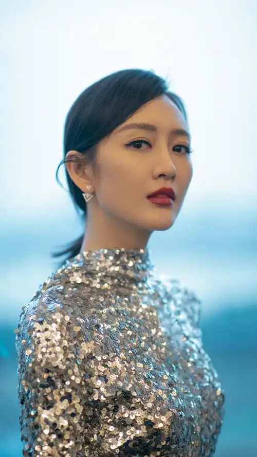 王鸥成熟性感写真手机壁纸