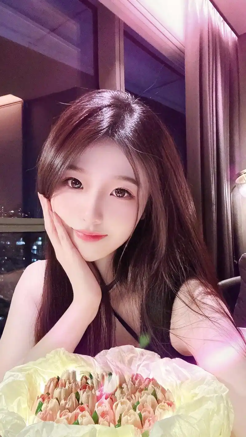 美女 #摄影 #颜值 #女神 @抖音创作者中心 @抖音图文 - 抖音