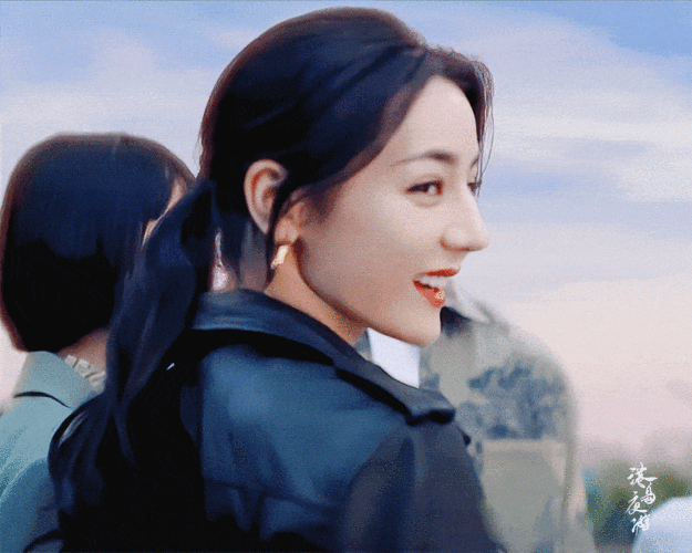 回眸一笑百媚生迪丽热巴绝美回眸杀合集分享