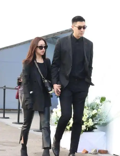 高以翔追思会温暖感人,高爸高妈互相搀扶,葬礼全流程曝光