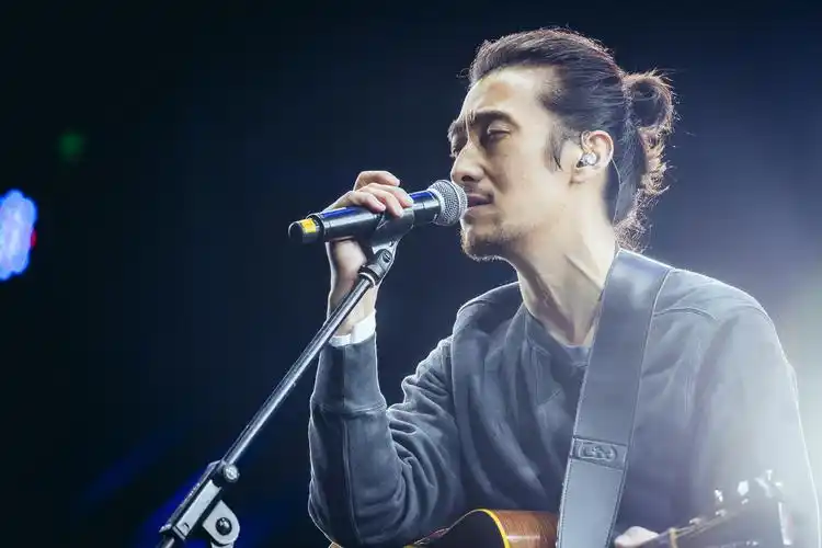 满江新专辑巡演开启cd黑胶同步发行