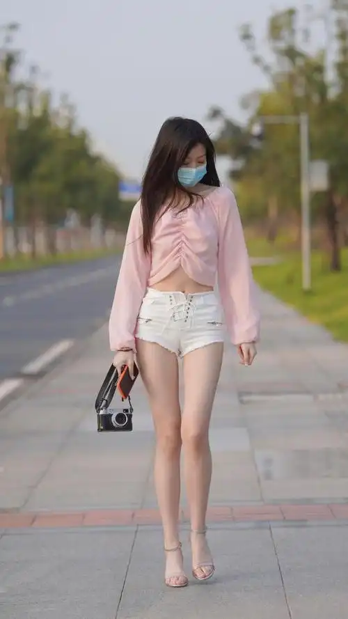 夏日,短裤才是应季出镜"王",修身,凉爽,女神们超级爱!