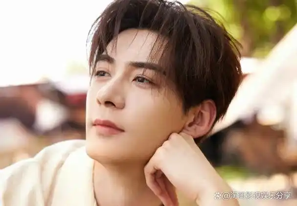 整理了17位当红的95后男演员,就让我们一起来感受这股新生代的魅力吧!