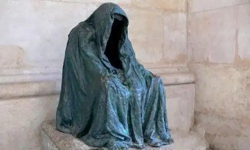 吓死人不偿命一窥世界旅游地最恐怖雕像