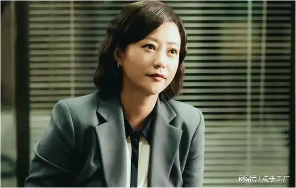 郝蕾与刘烨离婚后自己一人养育双胞胎儿子如今怎么样了