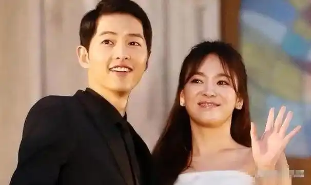 宋仲基说成为父亲丈夫会失去很多工作网友还好宋慧乔跑得快