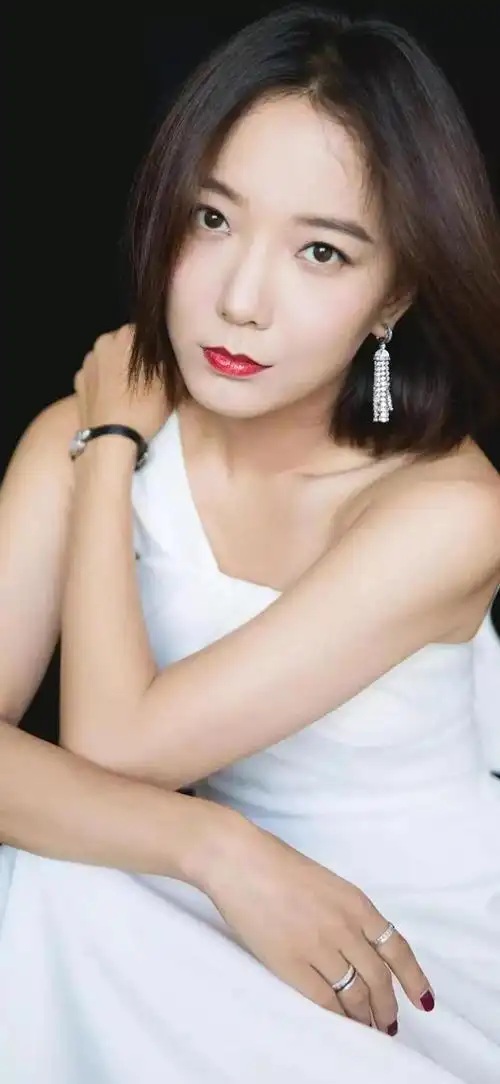 王珞丹写真