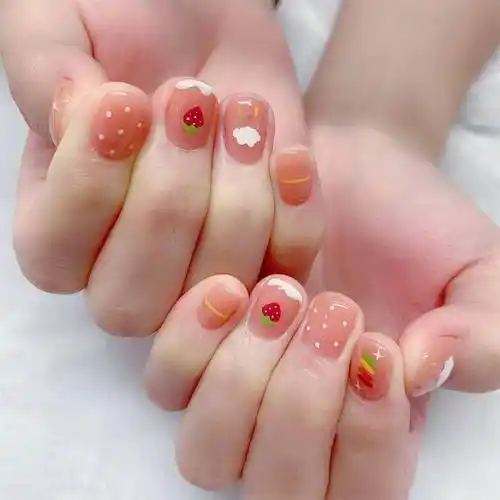 短指甲的美甲款式,特别适合学生党和上班族哦～_花都_@anne__sun_沐雨