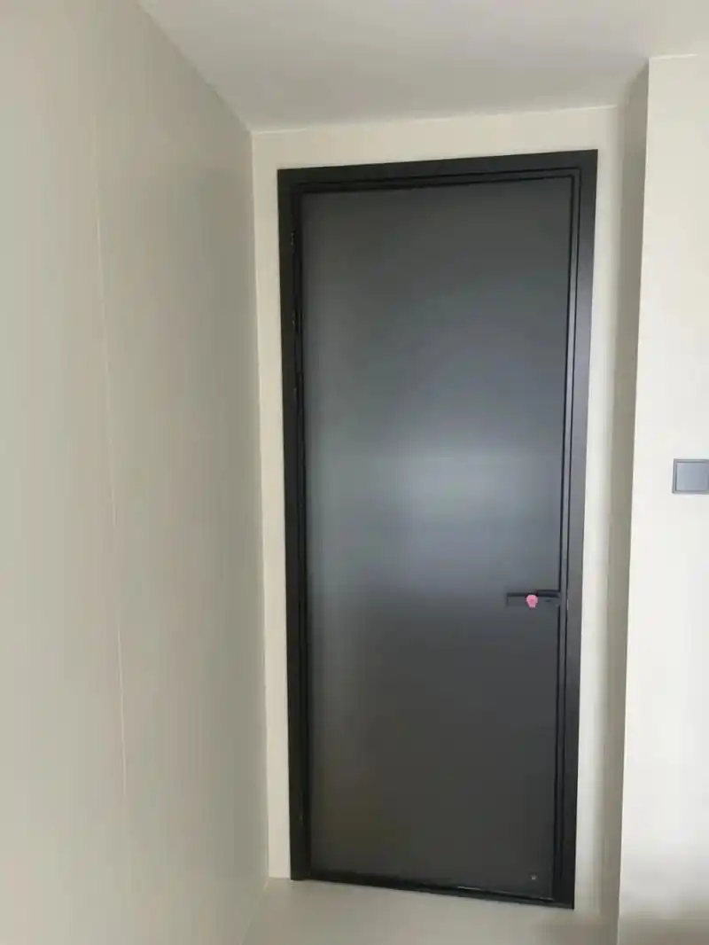 灰色油纱玻璃门,选灰框还是黑框好看