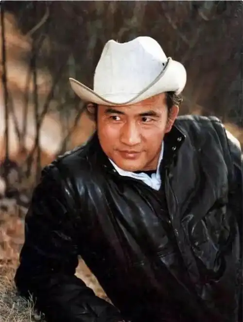 是王心刚还是唐国强?那朱时茂和许亚军呢?