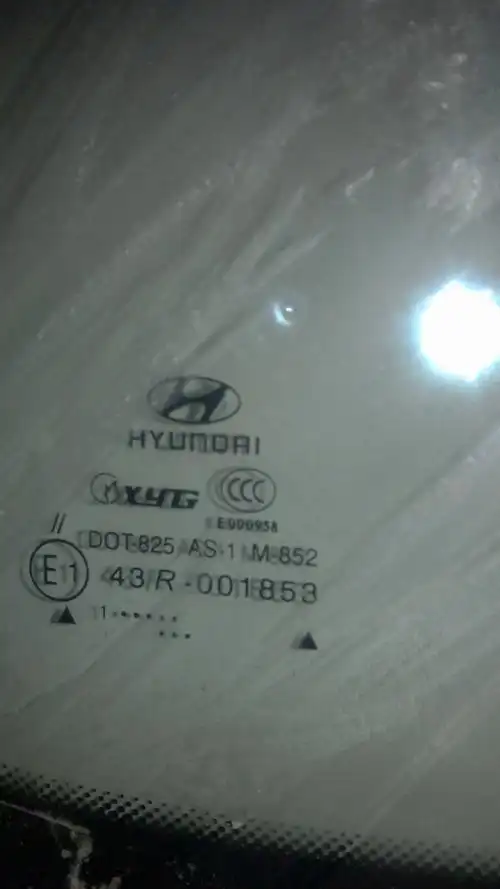 信义前挡风玻璃怎么样,我的这块有问题吗?