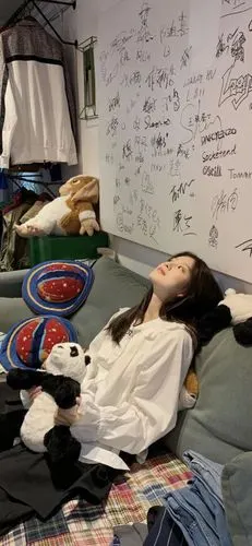 坦荡 钟情 豁达有得有失有坚持能笑能哭能尽欢 人物壁纸/拼接壁纸