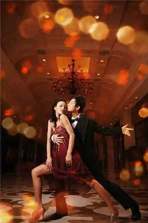 拉丁舞情侣背景