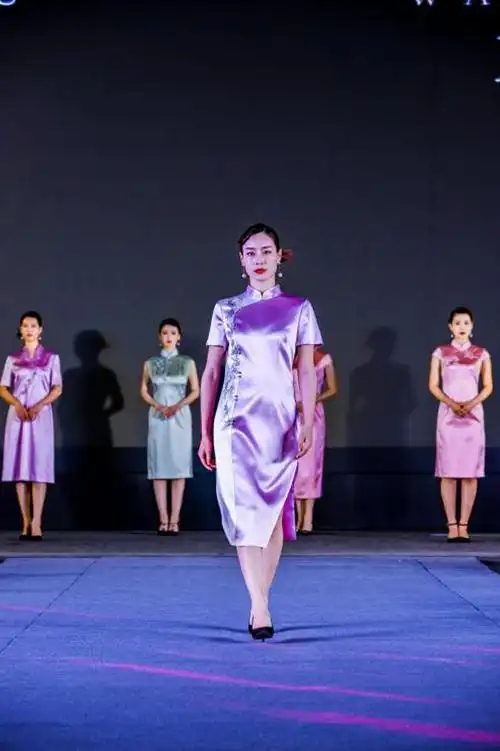 苏州最江南丝绸服饰设计大赛复赛在姑苏区观前街新艺广场开赛