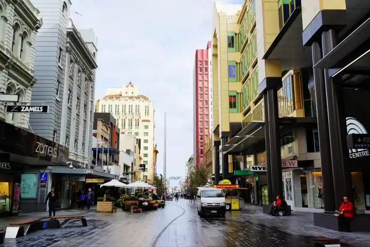 街景2 蓝道购物城