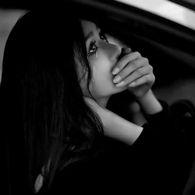 "现在的我想开的多了,安静多了,沉默多了,淡定多了