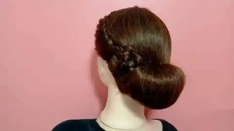 50岁年轻婆婆参加儿子婚礼这样盘发,搭配旗袍,儿媳妇都说好看