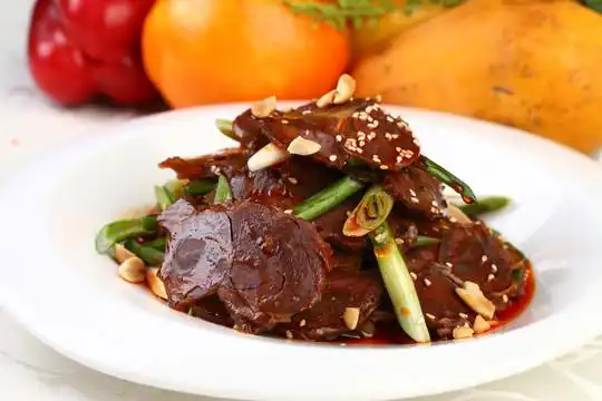 香辣牛肉图片