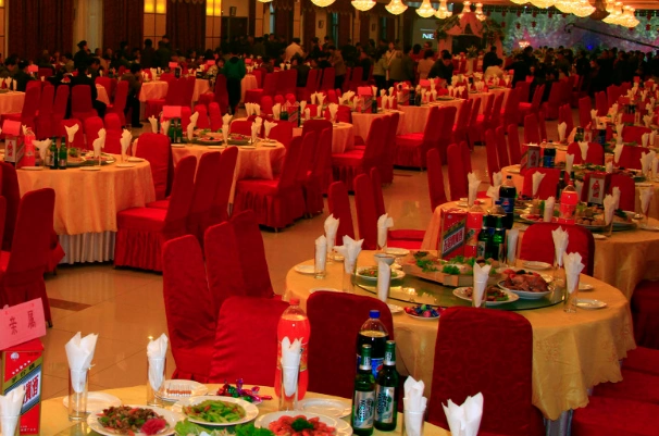 婚宴桌上喜酒该怎么搭配摆放攻略分享