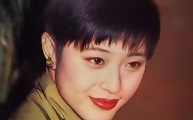 帅气龙九,陈法蓉