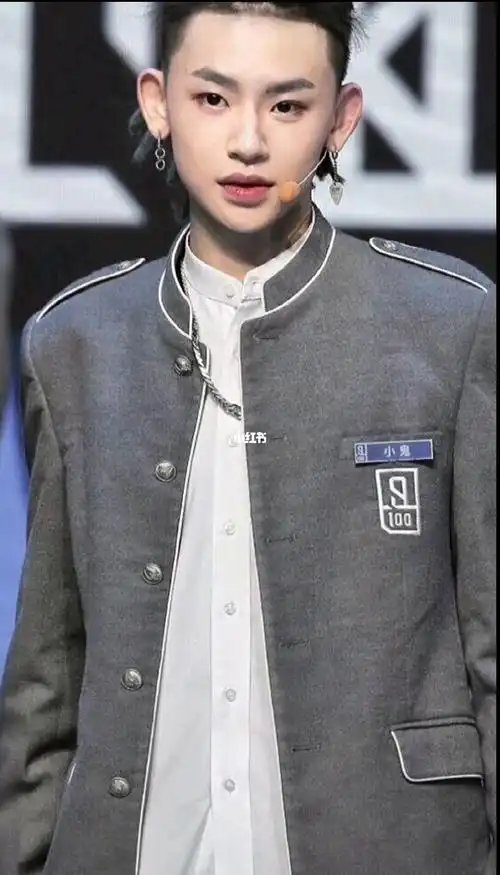 姐妹们50张照片卡点来啦!_小鬼王琳凯_娱乐_明星娱乐资讯