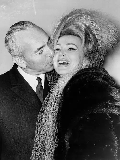 好莱坞传奇女性莎莎嘉宝