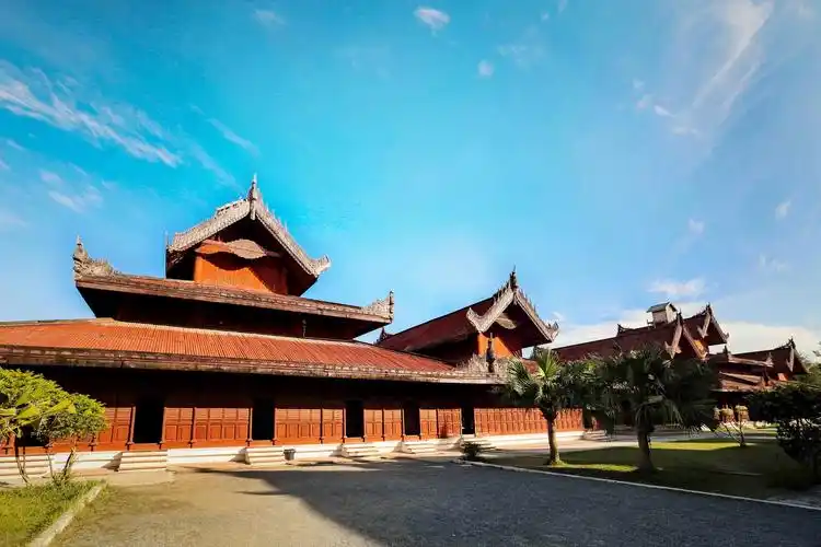 缅甸 摄行之一:《曼德勒皇宫》( mandalay palace )