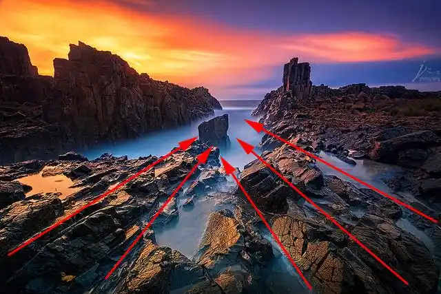 技法学院 摄影技巧 正文  一张没有经过精心构图的照片往往会缺少焦点