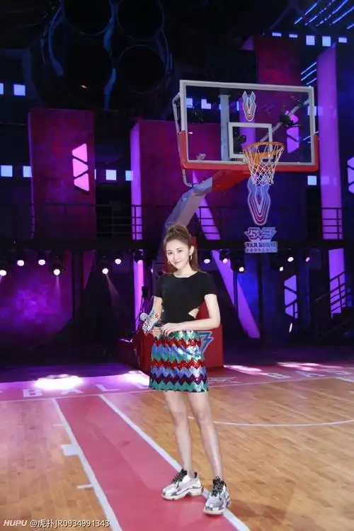 国内独树一帜的超红篮球女主播汪聪,美照爆出全网热议!