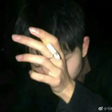 抽烟头像男生霸气十足 霸气冷酷叼烟 - 男生头像 - 潮人个性网