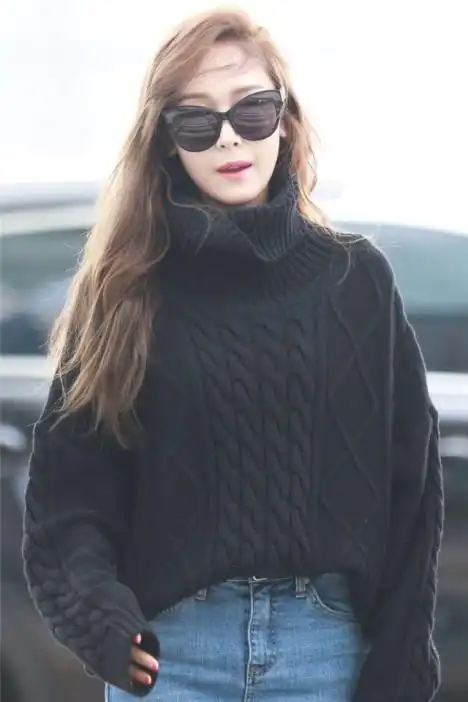 韩国明星郑秀妍机场同款秋冬加厚宽松套头麻花高领黑色毛衣