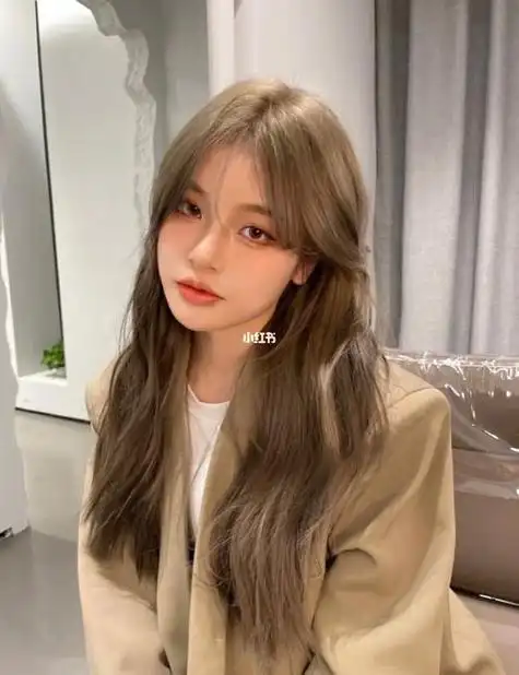 亚麻奶茶灰棕色发色奶茶灰棕显白接头发奶茶色奶茶显白发色