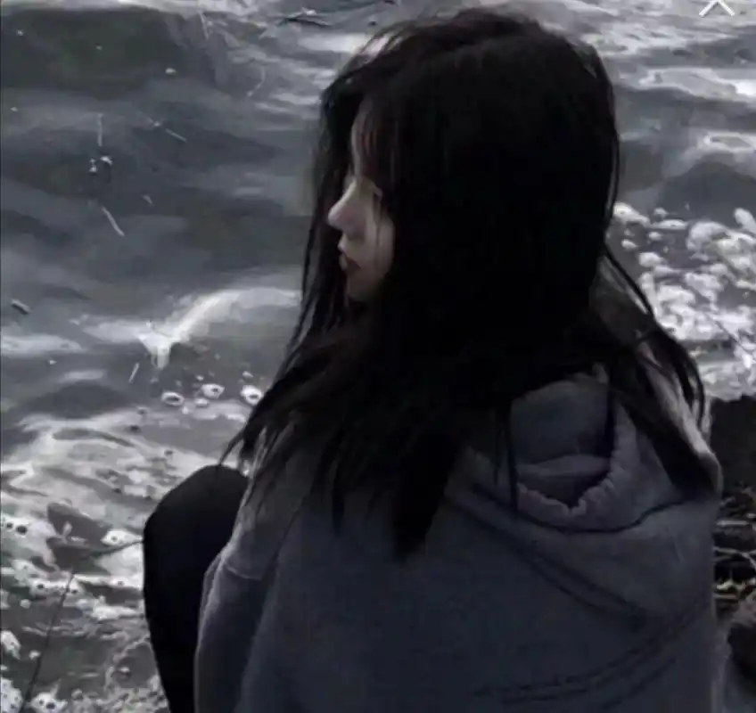 女生的伤感头像,分手了找不到适合的头像就来我这里看看啊!