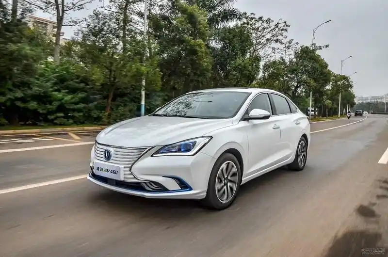 新能源,新生活--长安新能源逸动ev460
