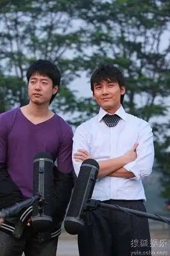 张铎并非《郎心如铁》 盼与陈松伶甜蜜过情人节