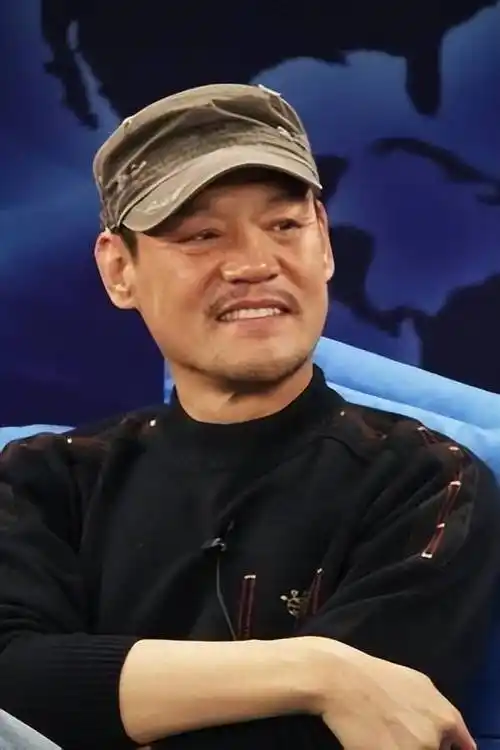 优秀演员巍子净身出户后爆红出国留学的儿子让他操碎心