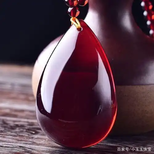 琥珀按照颜色分类能分为几种!看你知道多少!