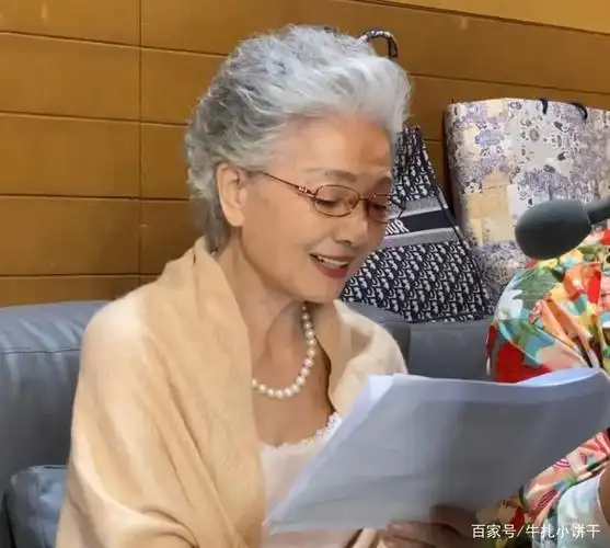 这位中国奶奶91岁依然气质优雅活成了老年人心中最美的样子