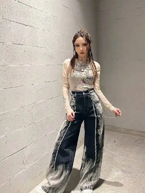 邓紫棋身材有多辣?