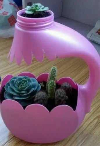 二(8)班手工制作变废为宝