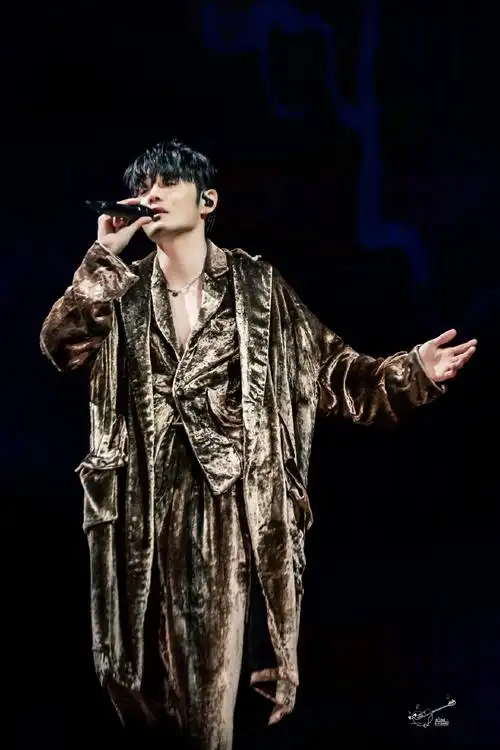 李荣浩纵横四海世界巡回演唱会