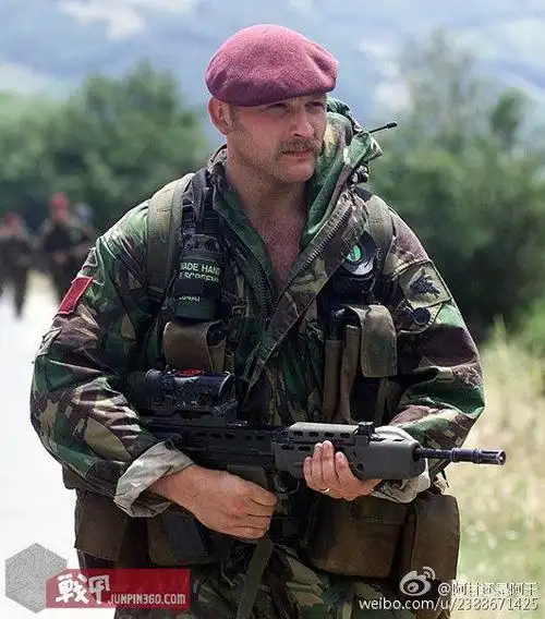 二战后英军单兵携行具 战甲装研菌