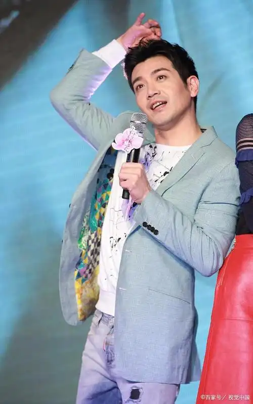 "冻龄古装男神"张智尧,出道23年无桃色新闻,再不红真老了