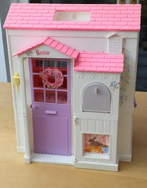 芭比娃娃玩具图片