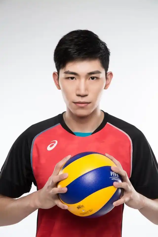 "海绵体"江川不断吸收新理念 他代表中国男排未来