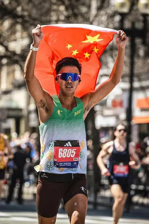 #起跑伦敦##一起运动过春天##2024伦敦马拉松#