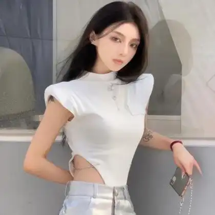 个性冷酷超拽女生头像