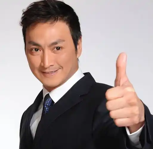 包吃包住,月薪平均4500!何家劲开工厂,这么好的条件也被喷