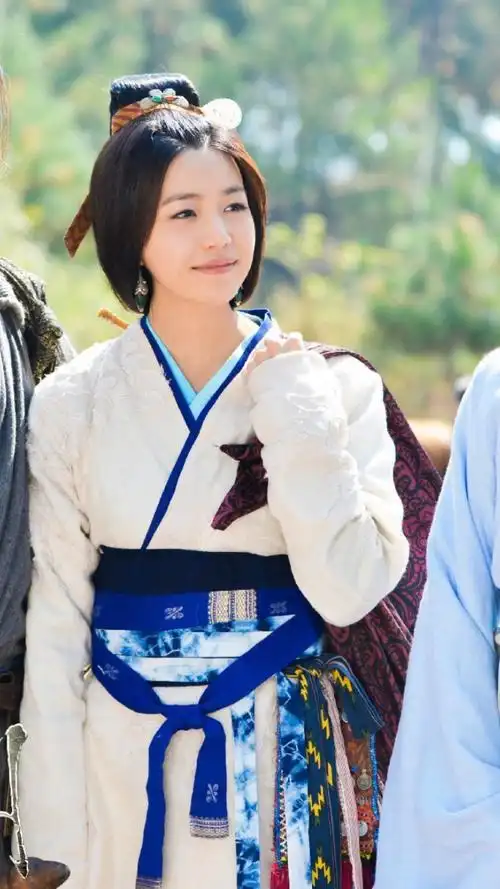 秦时明月·陈妍希 _ 影视剧古装女子 #古装#影视#人物[图片专辑]